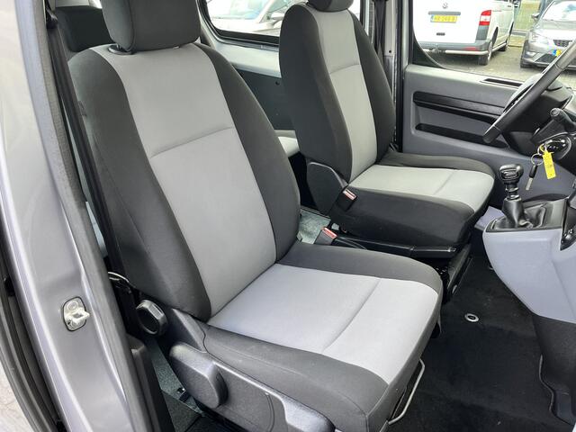 Citroen JUMPY 1.5 BlueHDi XL Marge BTW en BPM vrij!! Airco Cruise controle Trekhaak 2500kg Navigatiesysteem Personenvervoer 8-Persoons Parkeerhulp achter Apple carplay 1e eigenaar Euro 6 Bpm en Btw vrij voor particulier