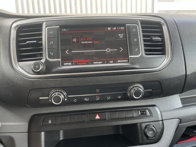 Citroen JUMPY 1.5 BlueHDi 120 XL Marge BTW en BPM vrij!! Airco Cruise controle Trekhaak 2500kg Navigatiesysteem Personenvervoer 9-Persoons Parkeerhulp achter Apple carplay 1e eigenaar Euro 6 Bpm en Btw vrij voor particulier