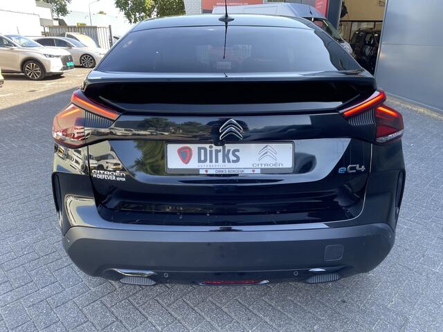 Citroen ë-C4 Shine Pack 50 kWh (Elektrisch Schuifdak - Stoelverwarming - Camera - Keyless Entry - Leder - 360gr Camera - Parkeersensoren V+A - Adaptieve Cruise Controle)