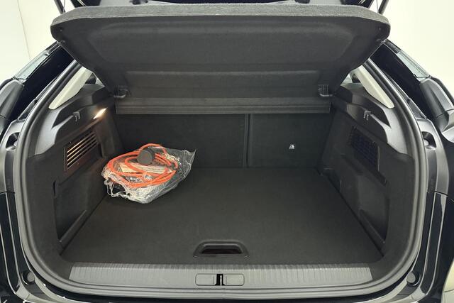 Citroen ë-C4 Live 50 kWh | Climate control | Cruise control | DAB Radio | Bluetooth | Licht & regensensor