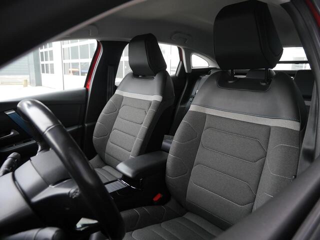 Citroen ë-C4 Feel Edition 50 kWh | Stoel en stuurverwarming | Head up display | Navigatie | Climate control | 18 inch lichtmetalen velgen | Achteruitrijcamera | Verwarmde voorruit