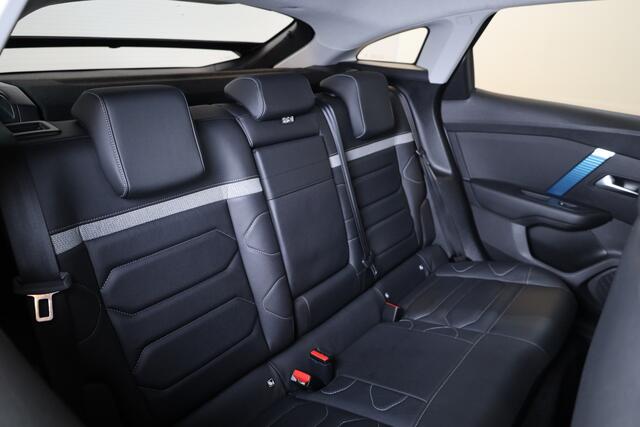 Citroen ë-C4 Feel Edition 50 kWh Stoelverwarming | Stuur verwarming | Apple Carplay | Android Auto | Camera