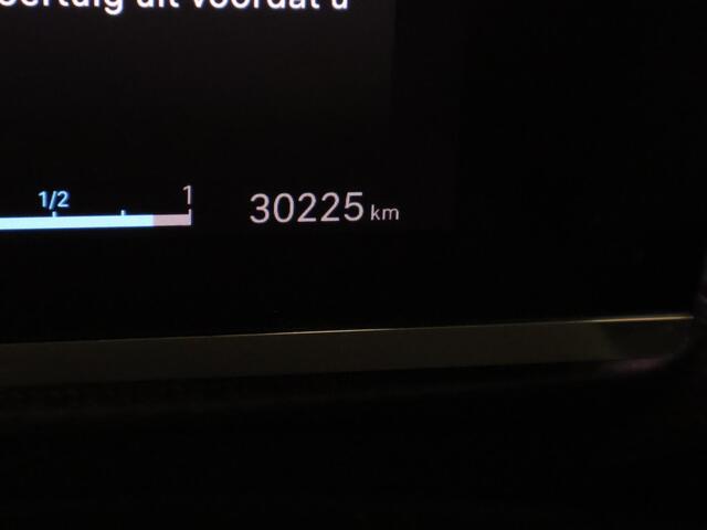 Citroen ë-C4 X Max 54 kWh LONG RANGE | 97% SOH | Schuif-/Kanteldak | Navigatie | Leder | Camera |