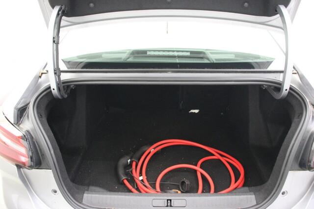 Citroen ë-C4 Feel X 50 kWh - Carplay, Navi, Cruise, SOH 98,3%