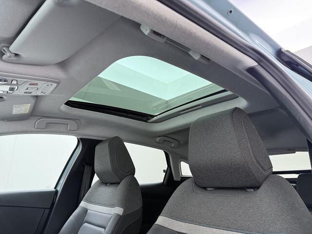 Citroen ë-C4 50kWh SOH 100% Panorama-Schuifdak Stoel+Stuurverwarming Head-Up Display Adap.Cruise 360°Camera Apple Carplay Android Auto Navi Ecc Pdc Shine Keyless Lmv Led Isofix DAB Lane Assist Voorruitverwarming Regen-Lichtsensor Dodehoek detector Bluetooth Rijstrooks