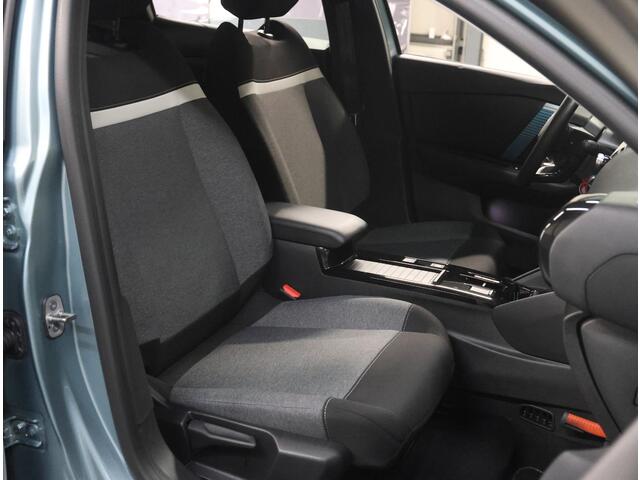 Citroen ë-C4 Feel 50 kWh 136PK | 1ste Eigenaar | ACCU 92% | Adaptive Cruise Control | Camera | Keyless | AppleCarPlay/AndroidAuto | Navigatie | Stoel/Stuur/VoorruitVerwarmd | LED | Stof/Lederenbekleding | Isofix | Parkeersensoren |