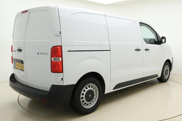 Citroen ë-Jumpy L2 136 75 kWh 100% Elektrisch | 3-Zits | Camera | Parkeersensor | Airco | Cruise Control | Navigatie | Mirror Screen | Demo