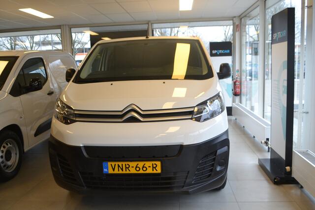 Citroen ë-Jumpy Control M 75 kWh I AUTOMAAT I PARKEERSENSOREN ACHTER I 3 SEATER I LAADRUIMTE GEHEEL BETIMMERD I AIRCO I CENTRALE DEURVERGRENDELING I ACHTERDEUREN GESCHIKT VOOR BELADING MET HEFTRUCK