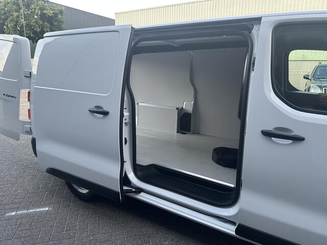 Citroen ë-Jumpy L3 136PK 75 kWh (3-Zits - Navigatie - Camera - Houtafwerking laadruimte - Reservewiel)