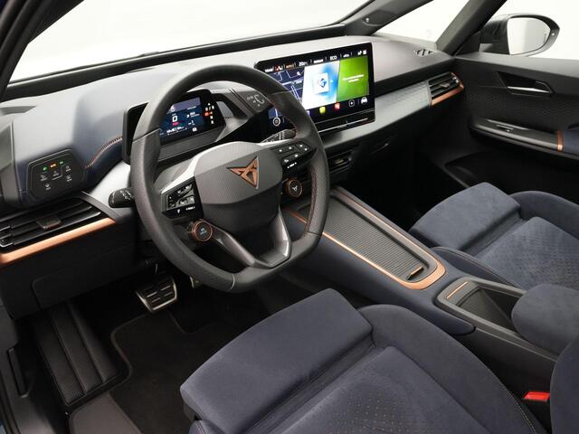 Cupra Born 62 kWh 231 pk eBoost Performance | Panoramadak | Beats Audio | 20 inch | Head-Up Display | Adaptief Onderstel | 360 Camera
