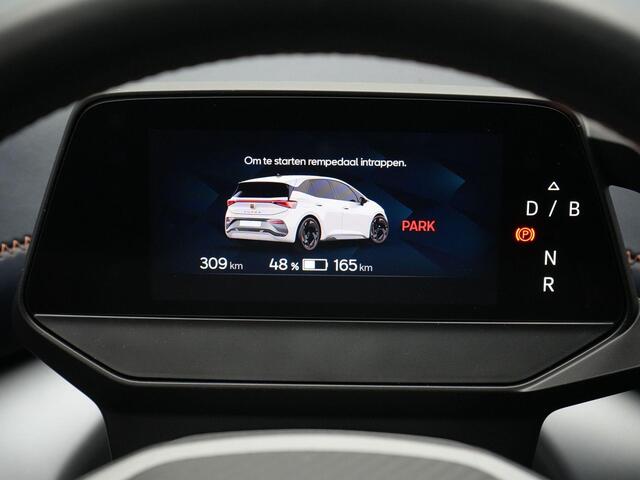 Cupra Born 62 kWh 231 pk eBoost Performance | Panoramadak | Beats Audio | 20 inch | Head-Up Display | Adaptief Onderstel | 360 Camera