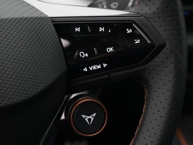 Cupra Born 62 kWh 231 pk eBoost Performance | Panoramadak | Beats Audio | 20 inch | Head-Up Display | Adaptief Onderstel | 360 Camera