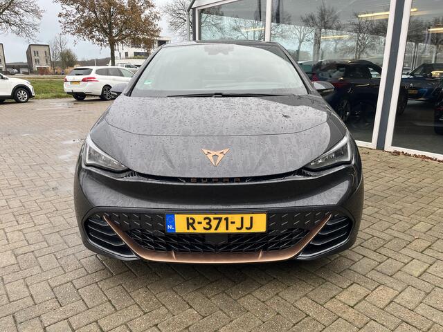 Cupra Born Business Plus 62 kWh / Camera / carplay / Led / Stuurverwarming