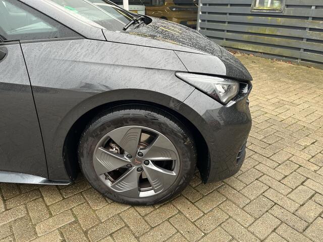 Cupra Born Business Plus 62 kWh / Camera / carplay / Led / Stuurverwarming