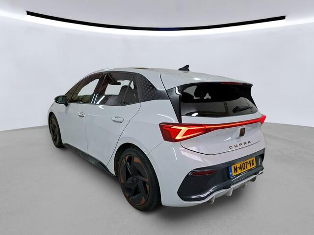 Cupra Born Copper Edition One 62 kWh / PANO/ 360 CAMERA/ PARK. SENSOREN/ HEAD-UP DISPLAY/ MASSAGE FUNCTIE/ STOELVERWARM./ LED/ NAVI/ CLIMA