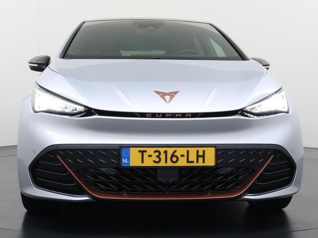 Cupra Born Business 62 kWh ELEK. STOEL MET MASSAGE| STUURWIELVERWARMING | RONDOMZICHT CAMERA| ADAPTIVE CRUISE CONTROL| DODE HOEK SENSOR| REEDS RIJKLAAR GEMAAKT, GELEVERD INCL. 12 MND BOVAG GARANTIE