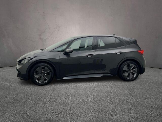 Cupra Born Business One 204pk Automaat Adaptive cruise control, Navigatie, Stuurwiel verwarmd, LED koplampen, Stoelverwarming, Achteruitrijcamera, Parkeersensoren, App connect