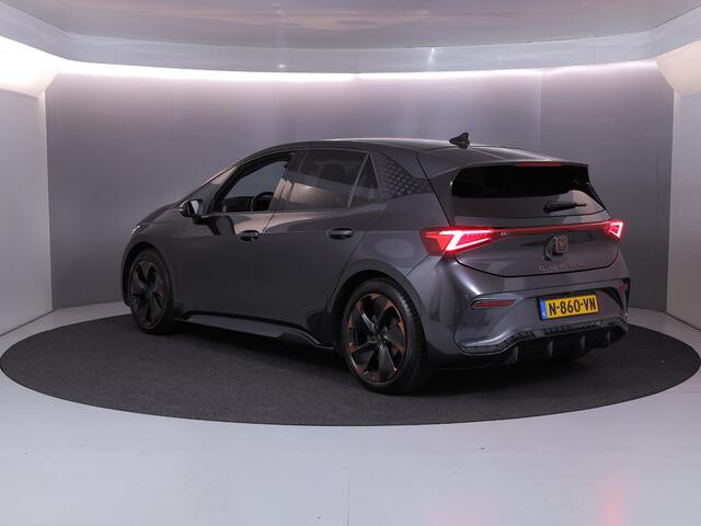 Cupra Born Adrenaline One 62 kWh 204 pk | Navigatie | Parkeersensoren | Achteruitrijcamera | Adaptieve cruise control | Stoelverwarming |