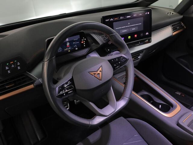 Cupra Born Adrenaline One 62 kWh 204 pk | Navigatie | Parkeersensoren | Achteruitrijcamera | Adaptieve cruise control | Stoelverwarming |