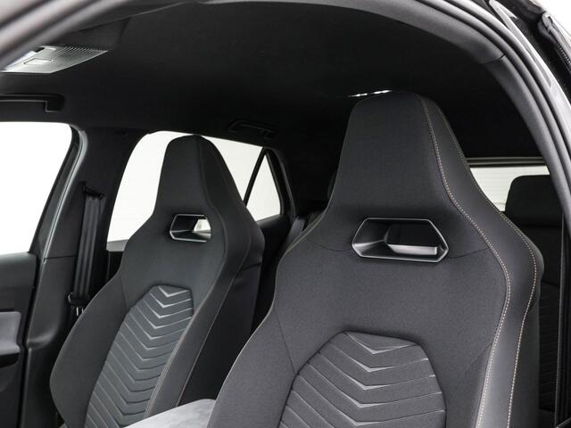 Cupra Born 204pk Business 62 kWh · Apple/Android Car Play · Camera · Navigatie · P-Sensoren · Sfeerverlichting · 19'' Inch ·