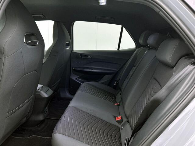 Cupra Born Business 62 kWh | Navigatie | Apple Carplay/Android Auto | Camera Parkeersensoren | Adaptive Cruise Control | Stuurverwarming | Full Led | Climate Control | Lichtmetalen Velgen