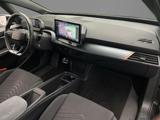 Cupra Born Business One 204pk Automaat Adaptive cruise control, Stuurwiel verwarmd, Achteruitrijcamera, Stoelverwarming, Navigatie, App connect, Parkeersensoren