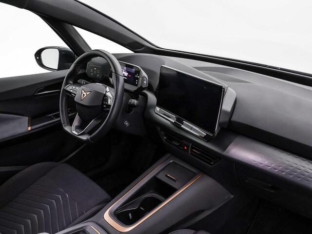 Cupra Born Business 62 kWh 204pk · Camera · Aadaptive Cruise Control · Sfeerverlichting · Rijprofielselectie · Apple/Android Car Play · Sportstoelen · Navigatie · 19"Velgen ·