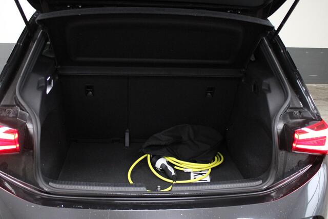 Cupra Born Adrenaline One 62 kWh SOH 92% - Trekhaak - LED