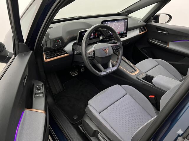 Cupra Born Performance One 62 kWh 204pk | Parkeercamera | Navigatie | Verwarmbare voorstoelen | App connect | Verwarmbaar stuurwiel