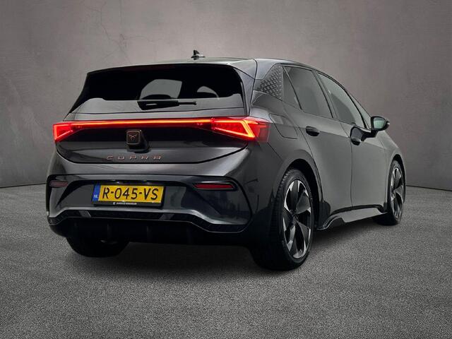 Cupra Born Adrenaline One 204pk Automaat Adaptive cruise control, Stoelverwarming, LED koplampen, App connect, Navigatie, Achteruitrijcamera, Stuurwiel verwarmd