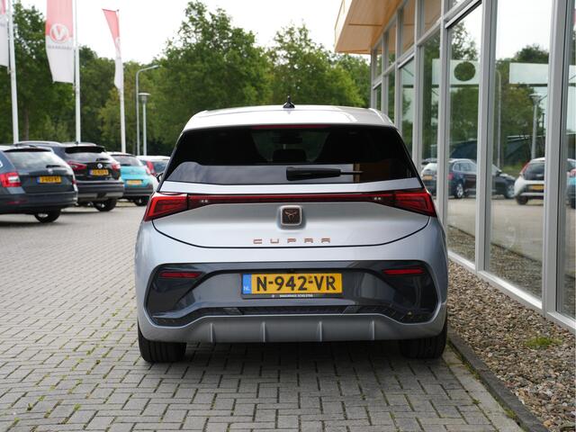 Cupra Born Adrenaline One 62 kWh SOH91% | Stoel&Stuurverwarming | Apple Carplay | Draadloze telefoonoplader |