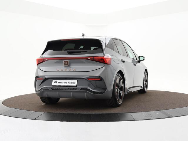 Cupra Born Business One 204pk 62 kWh · SOH 96,2 % · Panoramadak · Camera · Apple/Android Car Play · Navigatie · 19'' Inch ·
