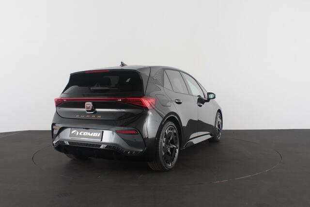Cupra Born Business 82 kWh > 231pk/Warmtepomp/Winterpakket/20 inch velgen