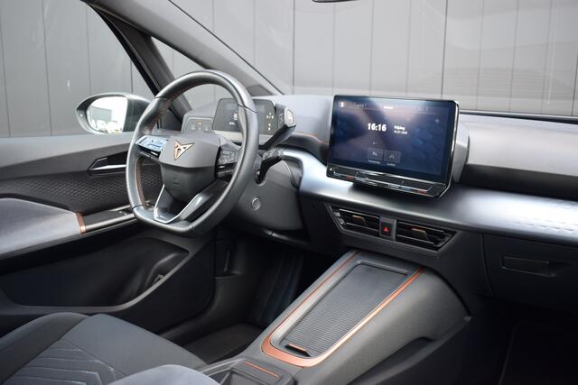 Cupra Born Essential 62 kWh SOH 92% LED | Carplay | Standkachel | Sfeerverlichting | Virtual | Sportstoelen