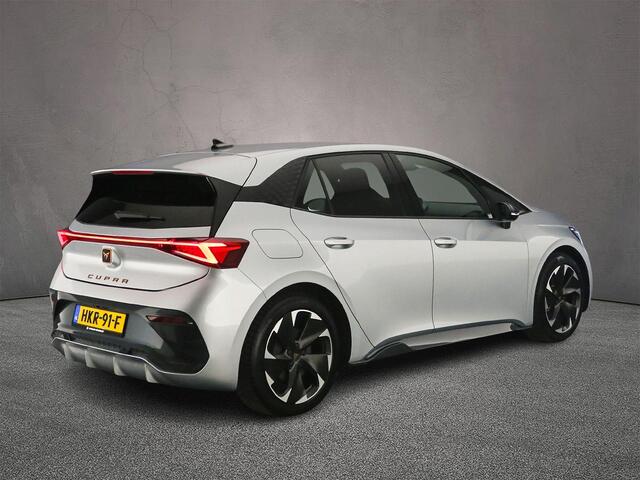 Cupra Born Business Limited 230pk Automaat Adaptive cruise control, Achteruitrijcamera, LED koplampen, Navigatie, App connect, Stoelverwarming, Parkeersensoren