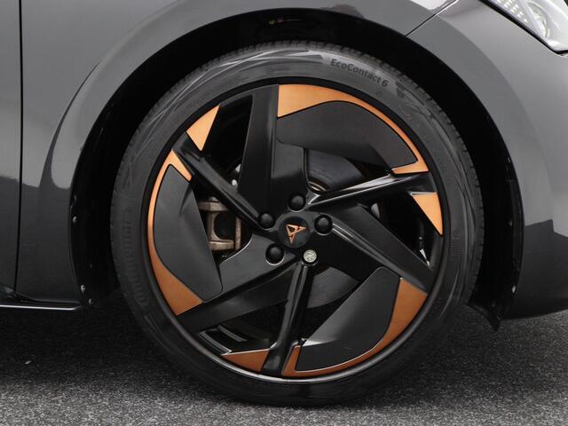 Cupra Born Copper Edition One 62 kWh 204 Pk | Stoelverwarming | Adaptive Cruise | Panoramadak | Head Up | Navigatie | Camera | CarPlay | 20 Inch | 95.151 Km !!