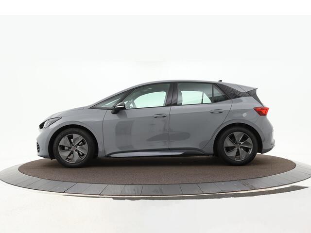 Cupra Born Impulse 62 kWh / 204pk · SOH 93,2% · Camera · Apple/Android Car Play · Navigatie · P-Sensoren · Sfeerverlichting · 18'' Inch ·