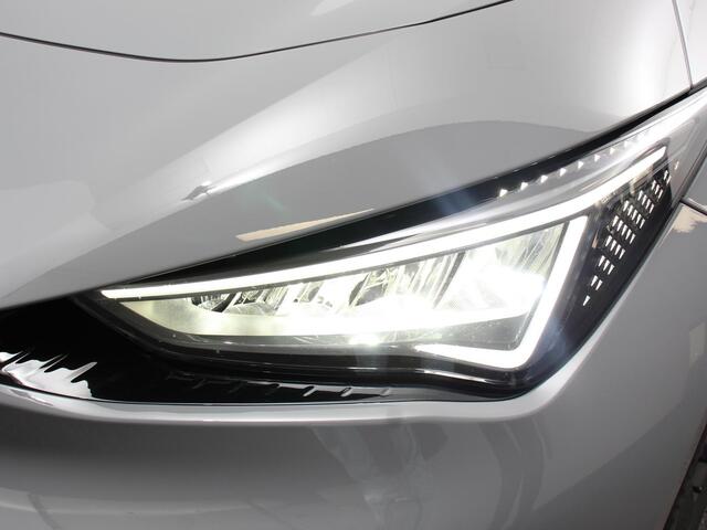 Cupra Born Business Plus 62 kWh SOH 92% Climate control LED Lichtmetalen velgen Navigatie Apple Carplay/ Android Auto Camera Parkeersensoren Sfeerverlichting