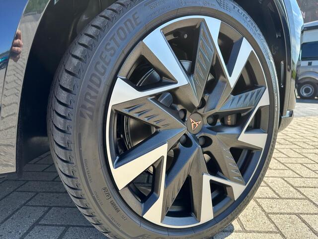 Cupra Formentor 1.5 TSI e-Hybrid VZ Performance Panoramisch schuif/kanteldak Matrix LED / Sennheiser / Wegklapbare Trekhaak