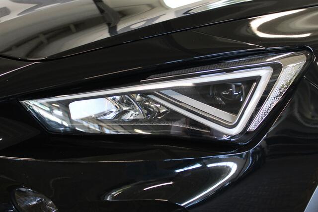 Cupra Formentor 1.4 TSI e-Hybrid Essential | Incl. 12 maanden garantie | Stoel/stuur verwarming | Elektrische trekhaak | Adaptieve cruise control | Climate control | Apple carplay/Android auto | Parkeercamera |