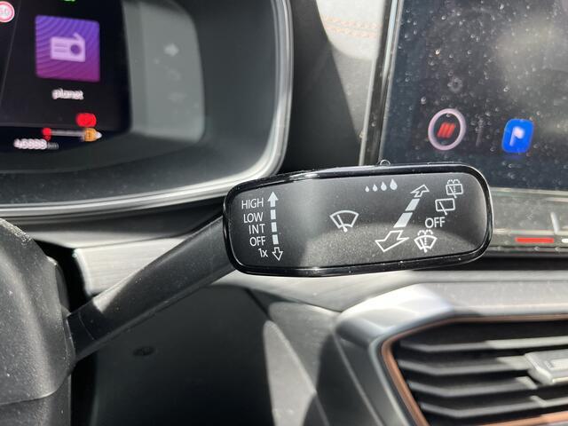 Cupra Formentor 1.4 e-Hybrid VZ Performance / AUTOMAAT/ 245 PK/ CAMERA/ PARK. SENSOREN/ DODE HOEK/ DCC/ MATRIX/ STOEL-STUURVERWARM./ KEYLESS/ ADAPT. CRUISE/ BLUETOOTH/ NAVI/ CLIMA/ DAB/ 19" LMV
