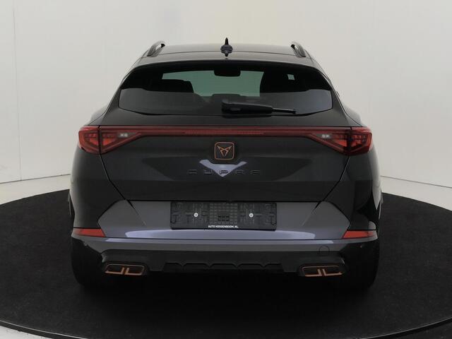 Cupra Formentor 1.4 e-Hybrid Business | Keyless | Parkeerassistent | Stoel- en stuurwielverwarming | Navigatie | Adaptieve cruise control | Sfeerverlichting | Elektrisch inklapbare buitenspiegels |