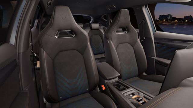 Cupra Formentor 1.5 TSI e-Hybrid 204 6DSG Business | Achteruitrijcamera | Digitaal instrumentenpaneel (Virtual Cockpit) | Draadloze Apple CarPlay(TM), Android Auto(TM)