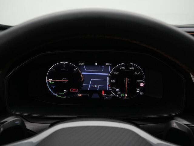 Cupra Formentor VZ Performance 1.4 e-Hybrid 245 pk DSG | Panoramadak | Trekhaak | Camera | Leder | Brembo remmen | Standkachel | 19 inch exclusive