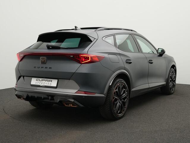 Cupra Formentor VZ Performance 1.4 e-Hybrid 245 pk DSG | Panoramadak | Trekhaak | Camera | Leder | Brembo remmen | Standkachel | 19 inch exclusive