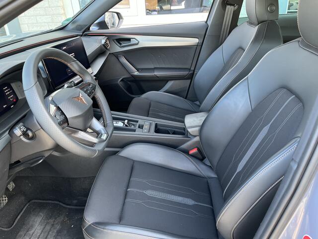 Cupra Formentor 1.4 e-Hybrid Performance / AUTOMAAT/ ADAPT. CRUISE/ FULL-LINK/ NAVI/ 19" LMV/ DAB/ PARK. SENSOREN + CAMERA/ DIGITAL DASH/ CLIMA/ STOEL-STUUR VERWARM./ MATRIX