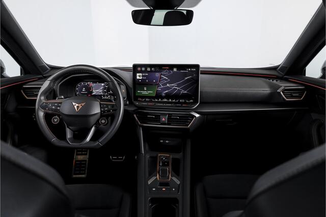 Cupra Formentor 1.5 TSI 272 PK e-Hybrid VZ Performance - Automaat | Dig. Cockpit | Adapt. Cruise | Stoel-+Stuurverw. | Elek. stoel met geheugen | PDC | Camera | NAV + App. Connect | ECC | LM 19" Sandstorm Copper |