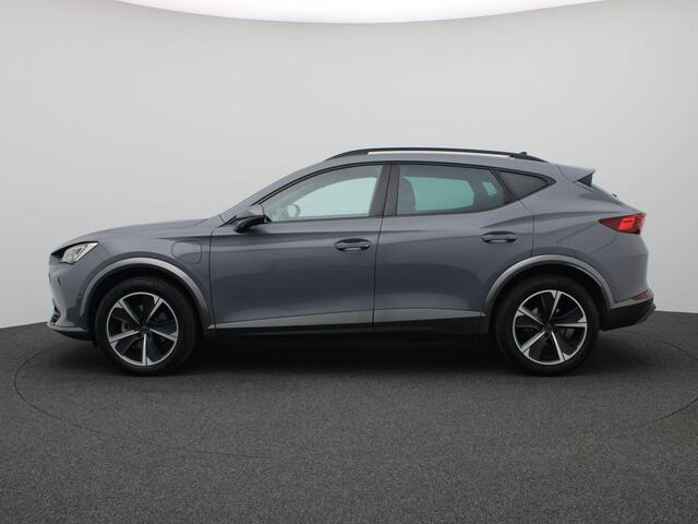 Cupra Formentor 1.4 e-Hybrid Business 204PK DSG full led, adaptive cruise, stuur-stoelverwarming, achteruitrijcamera, keyless, elek. bedienbare achterklep, 19" lichtmetaal
