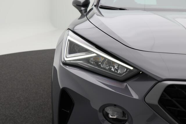 Cupra Formentor 2.0 TSi 310 Pk Auotmaat 4DRIVE | Brembo | Adaptive Cruise | Camera | Trekhaak | Panoramadak | OPF-Delete | Stage 2 | Carplay | 60.044km!