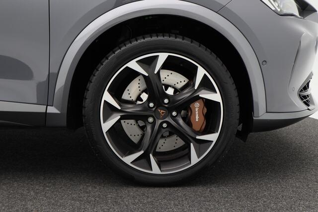 Cupra Formentor 2.0 TSi 310 Pk Auotmaat 4DRIVE | Brembo | Adaptive Cruise | Camera | Trekhaak | Panoramadak | OPF-Delete | Stage 2 | Carplay | 60.044km!